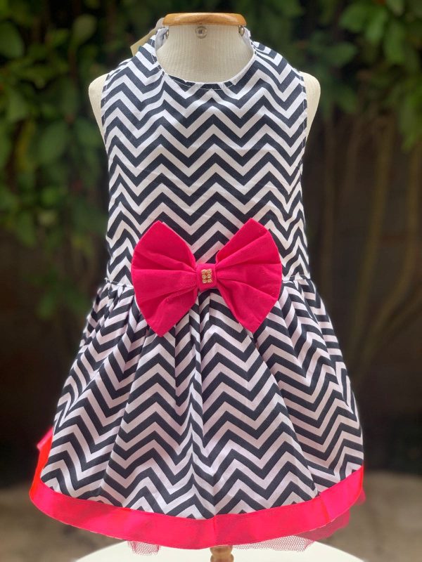 Vestido Chevron com Laço Rosa (Elenice)